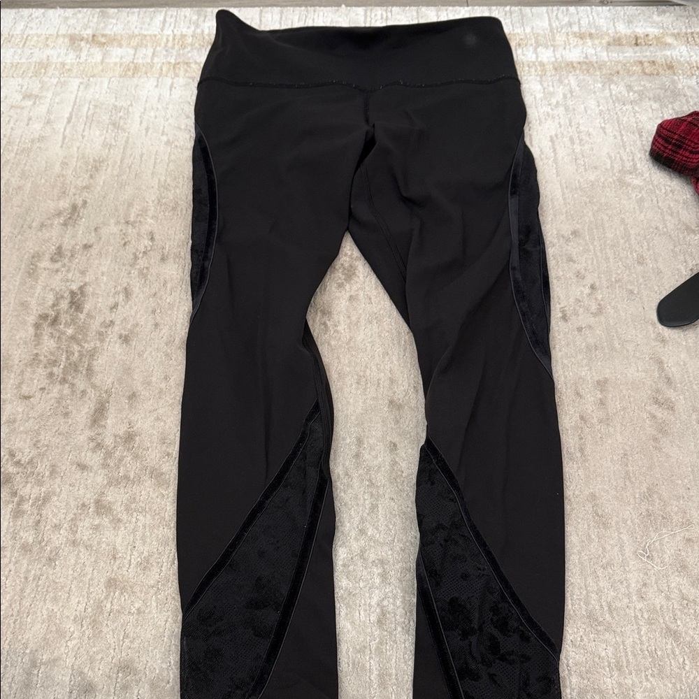 lululemon athletica Black Women's Leggings with Textured Panels